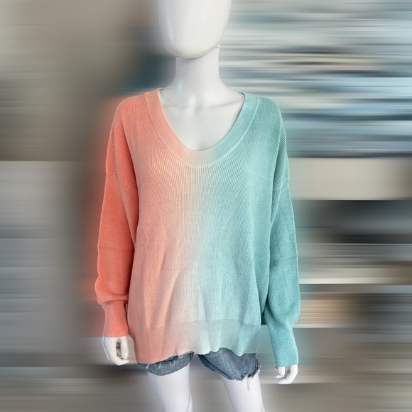 SIGNATURE 8 Beautiful oversized light knit sweater S M L - Picture 3 of 5